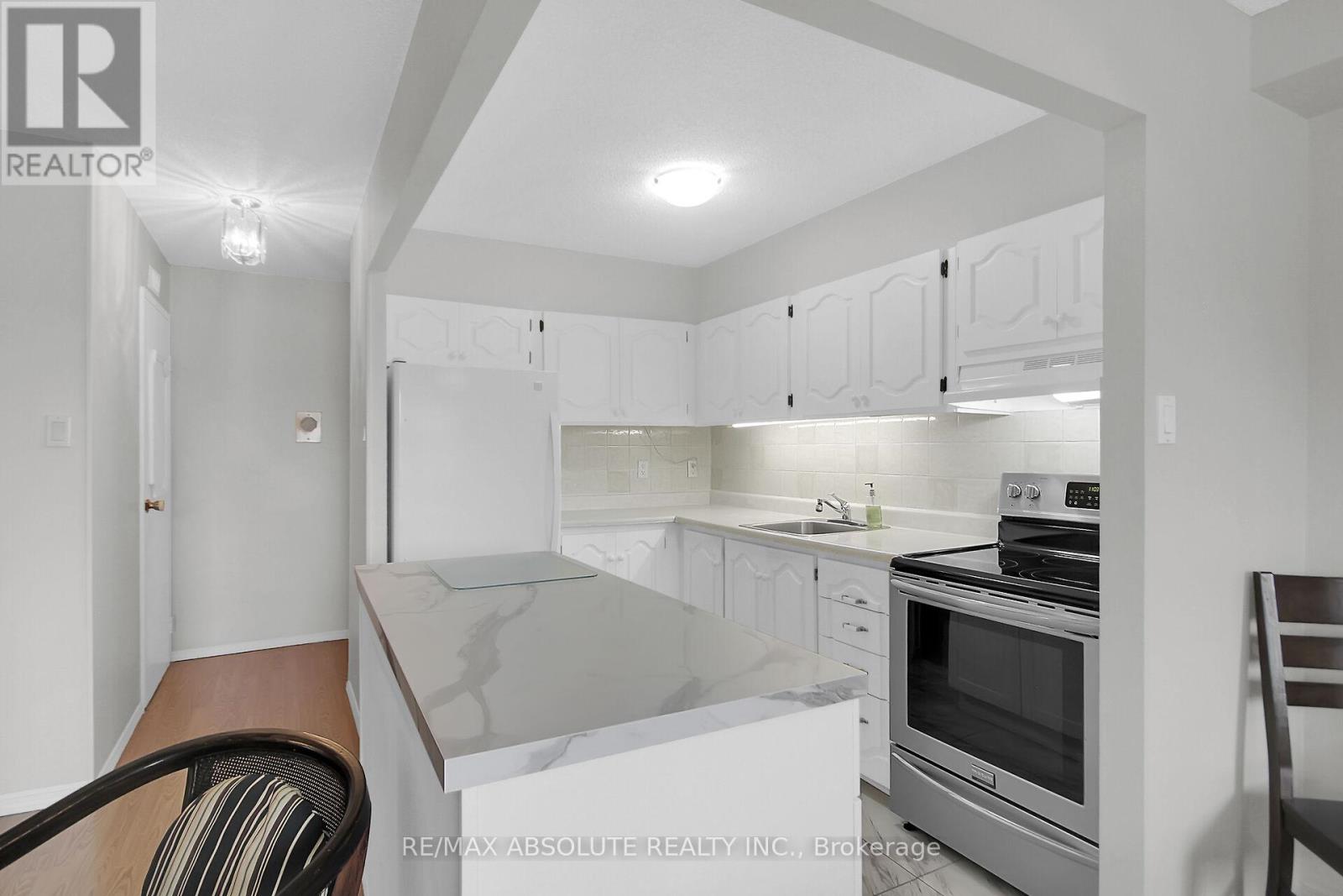 107 - 158a Mcarthur Avenue, Ottawa, Ontario  K1L 7E7 - Photo 20 - X12205352