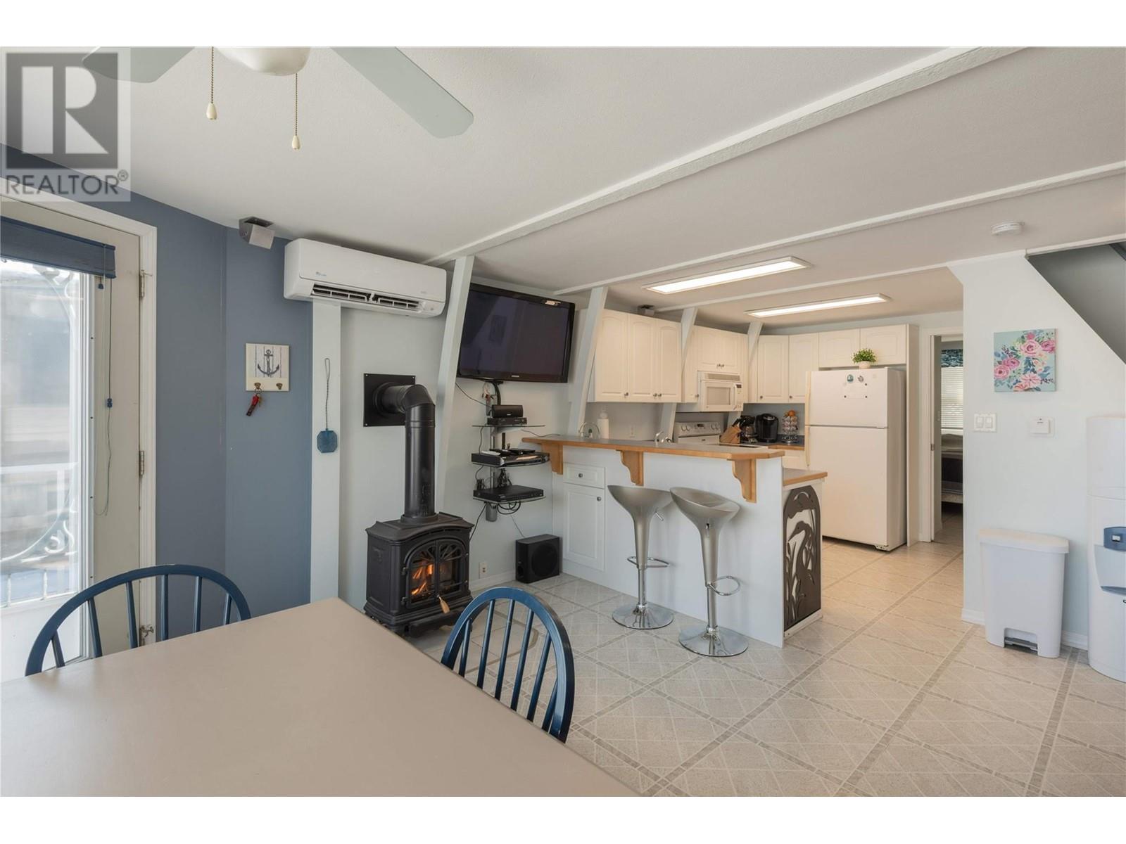 6820 Trans Canada Highway Nw Unit# 2, Salmon Arm, British Columbia  V1E 3A2 - Photo 10 - 10339279