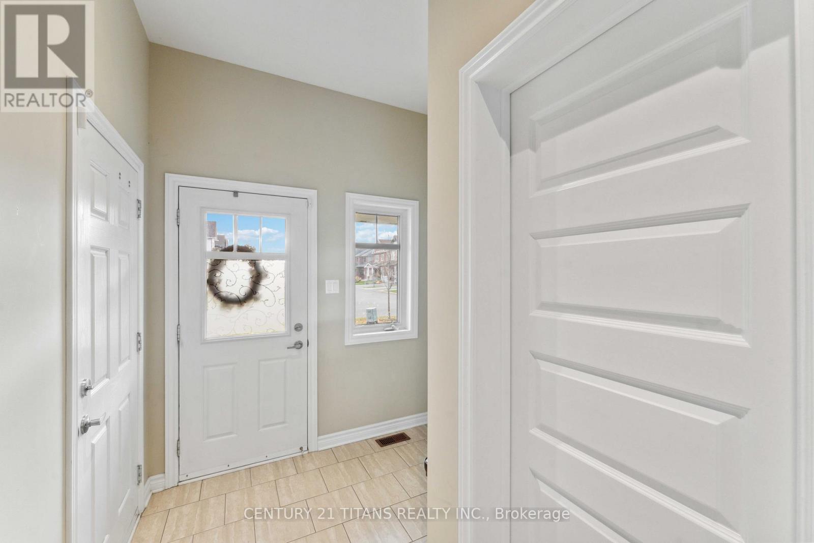 812 Ashenvale Way, Ottawa, Ontario  K4A 0R3 - Photo 6 - X12205353