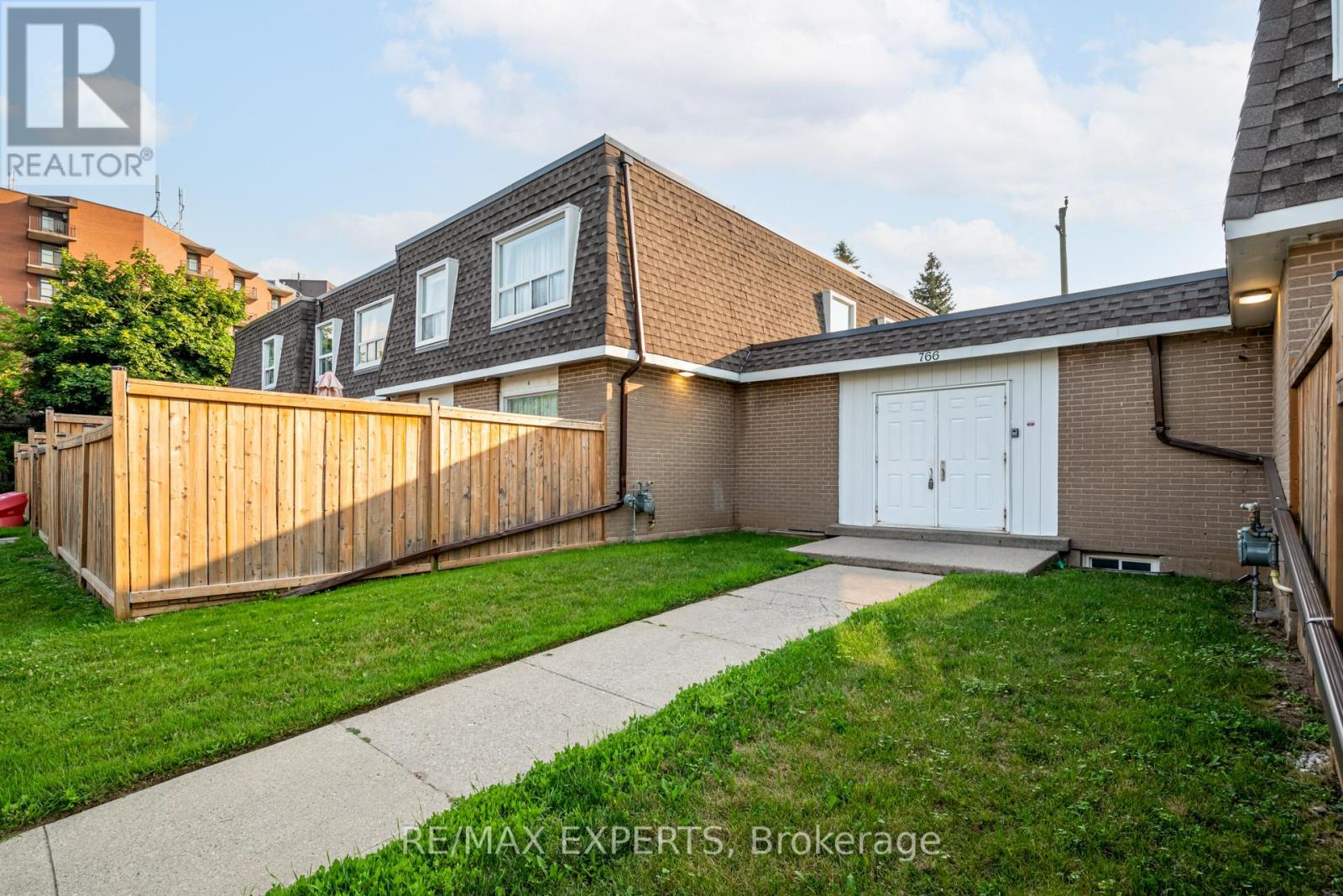 J - 766 WALTER STREET, cambridge, Ontario