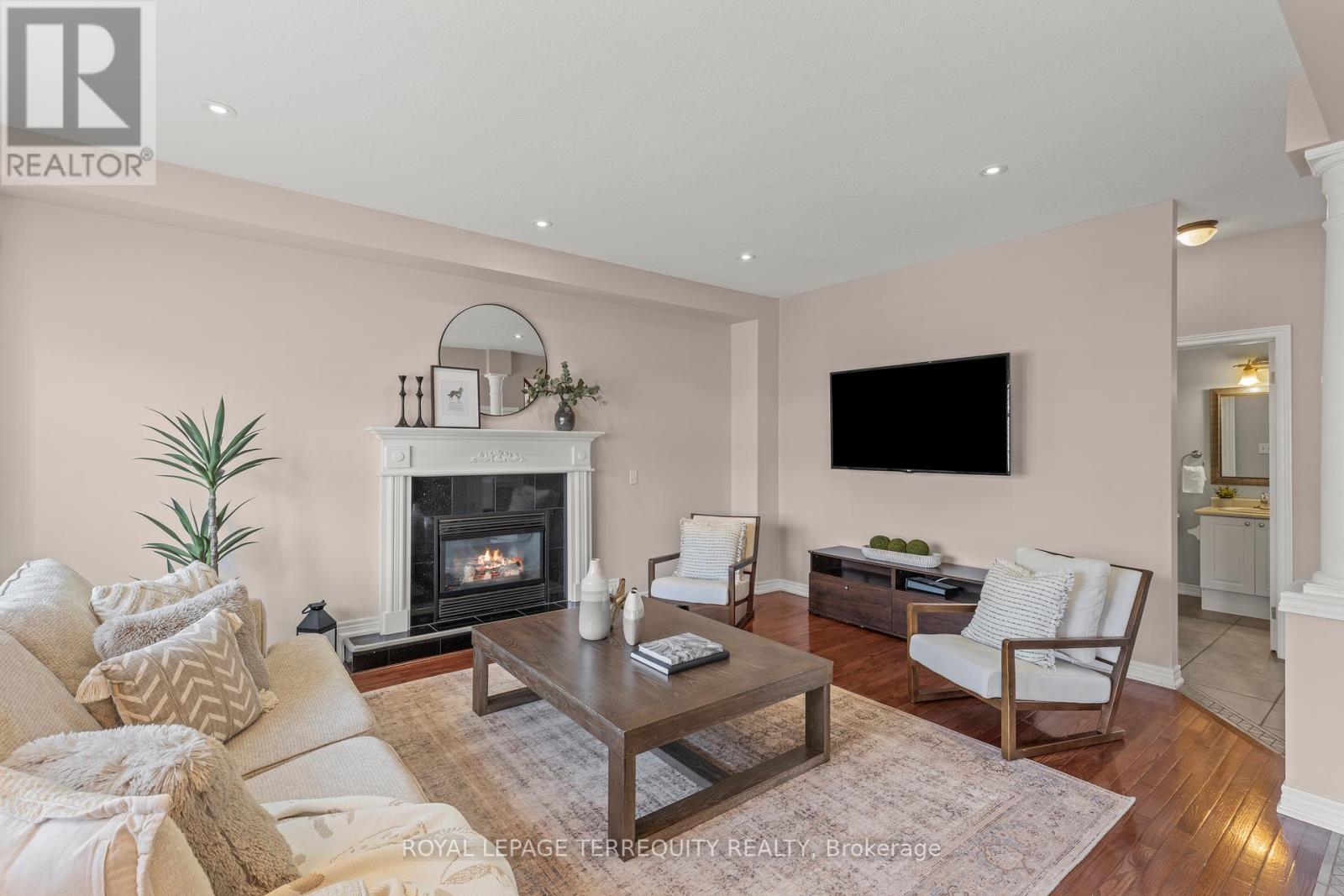 52 Biggs Avenue, Hamilton (Ancaster), Ontario  L9K 1R7 - Photo 13 - X12205357