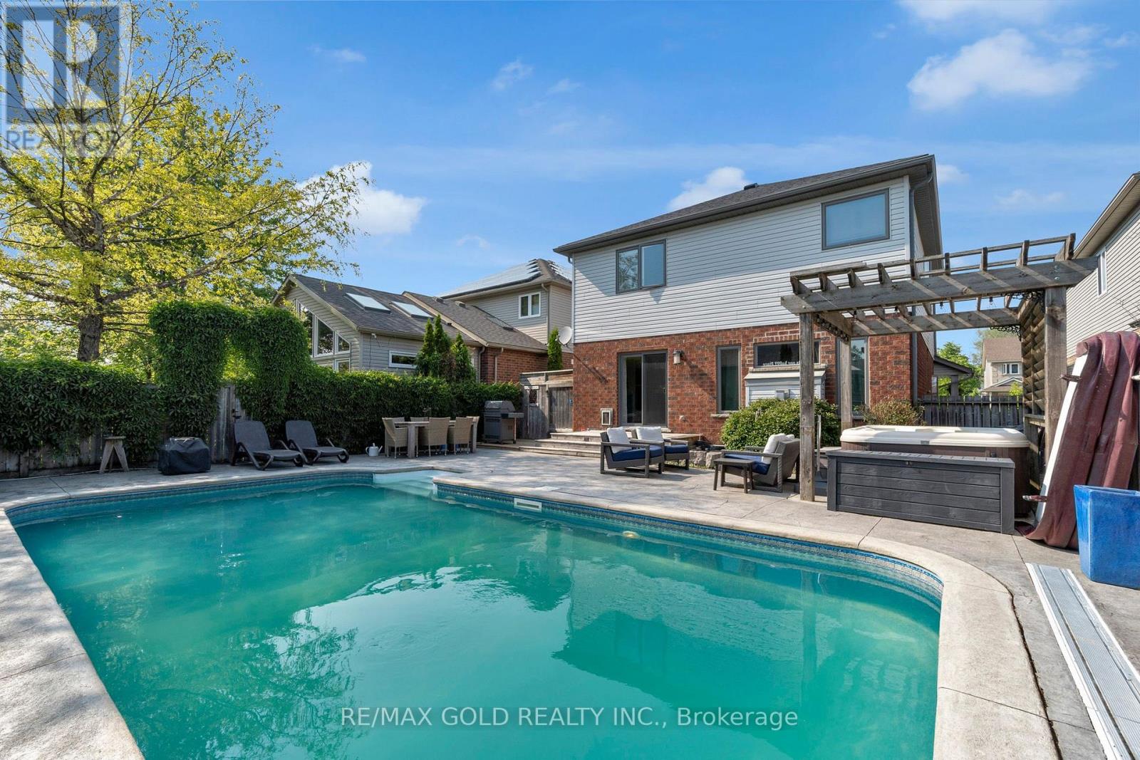 239 Park Avenue W, Woolwich, Ontario  N3B 3N3 - Photo 41 - X12205359