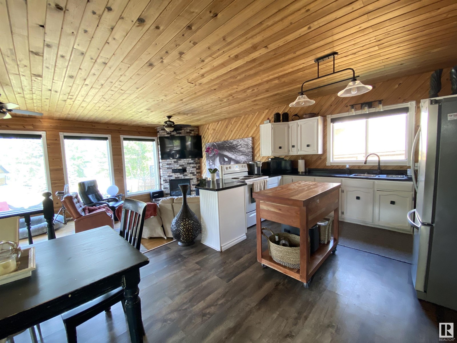 213 Crystal Springs Dr, Rural Wetaskiwin County, Alberta  T0C 2V0 - Photo 9 - E4441194