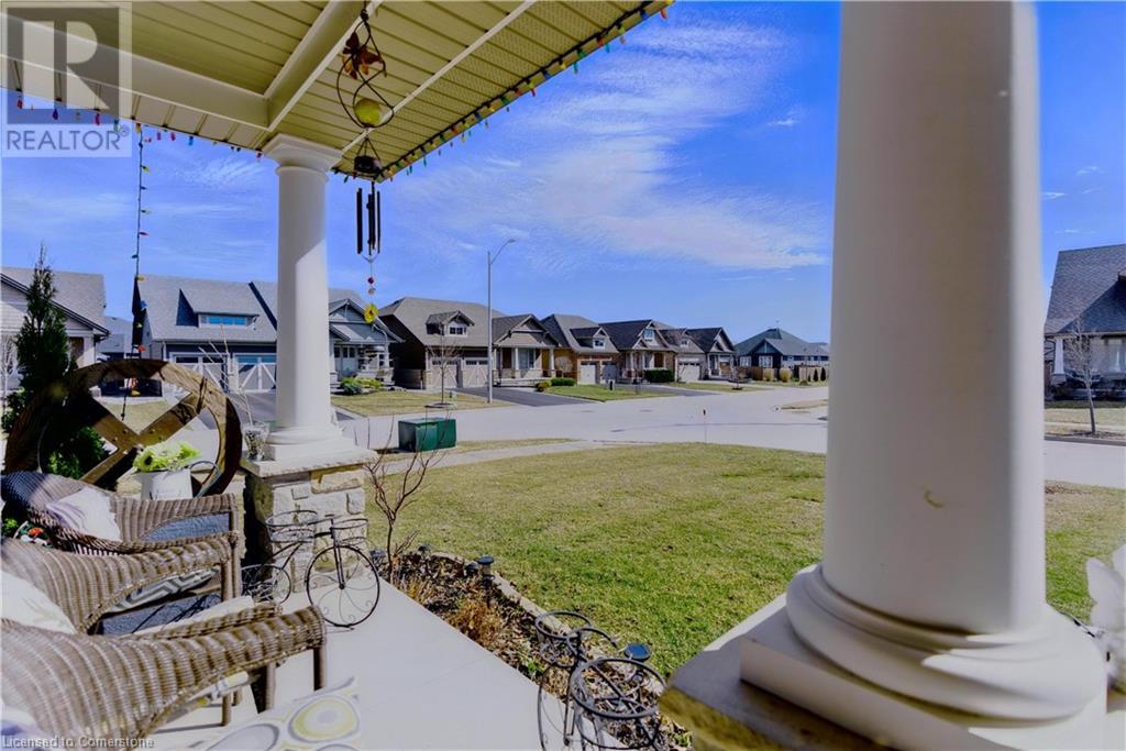 Property at 10 HARVEST Gate image 3