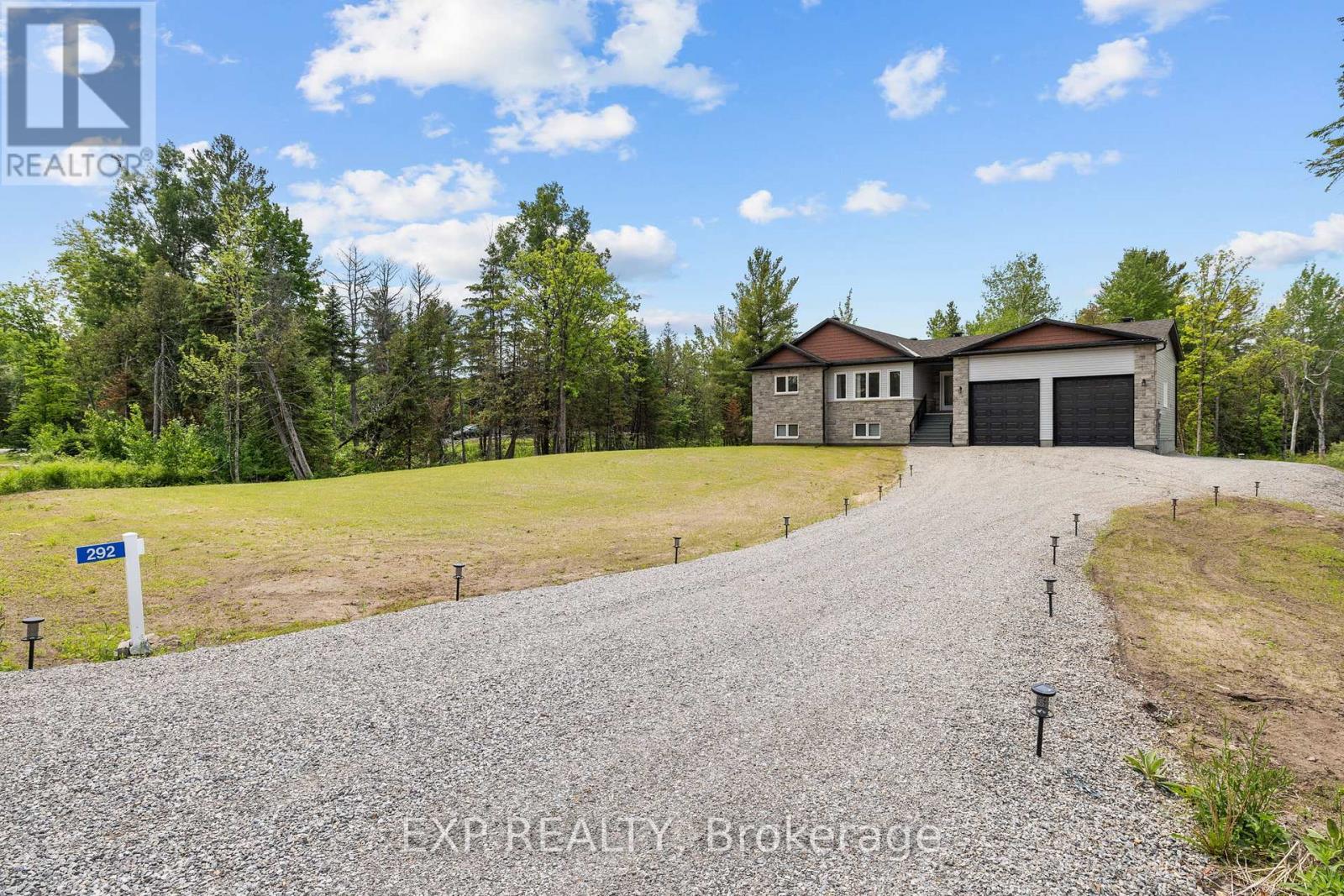 292 James Andrew Way, Beckwith, Ontario  K7A 4S7 - Photo 2 - X12205372