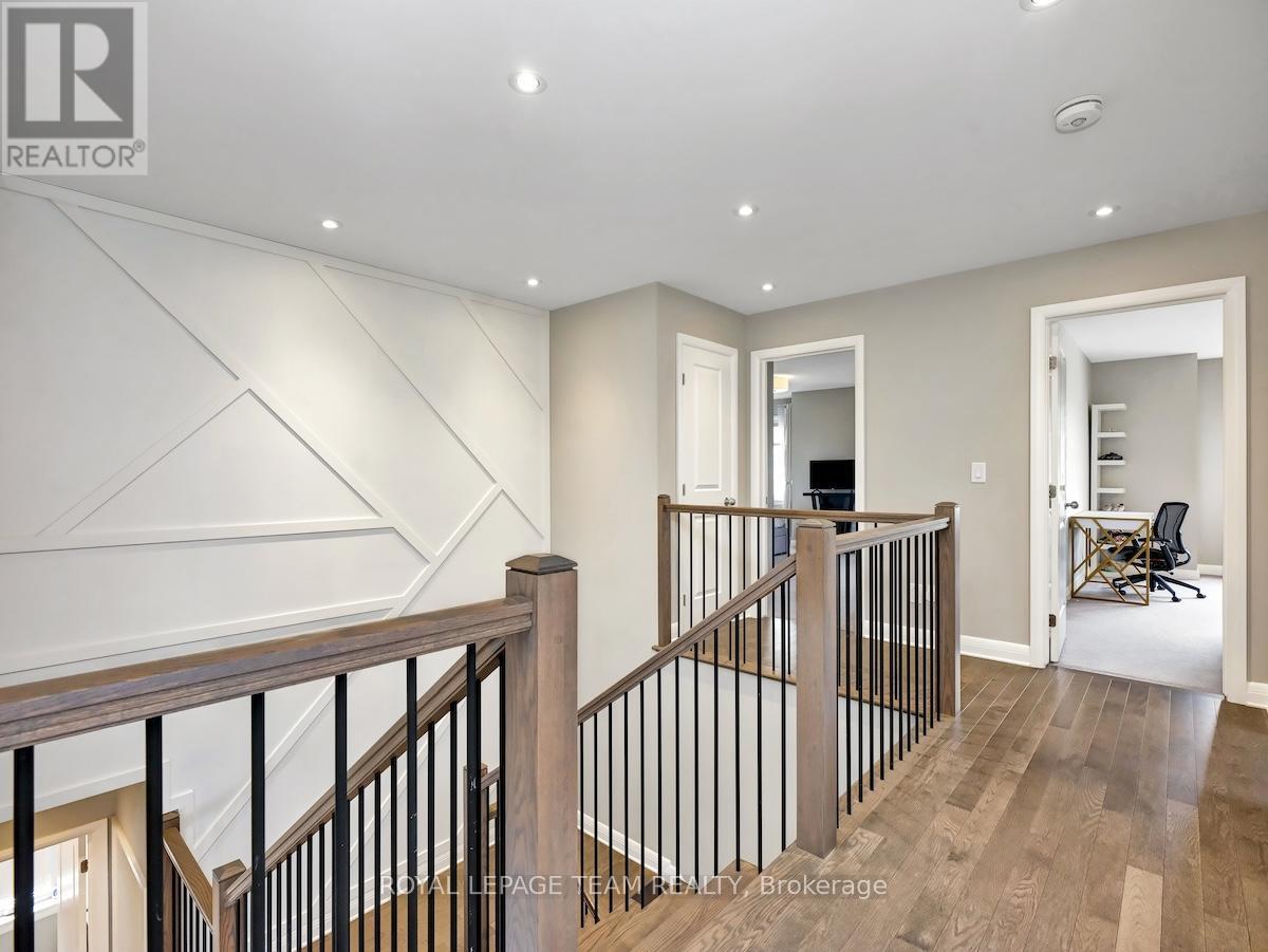 240 Escarpment Crescent, Ottawa, Ontario  K2T 0L6 - Photo 17 - X12205377