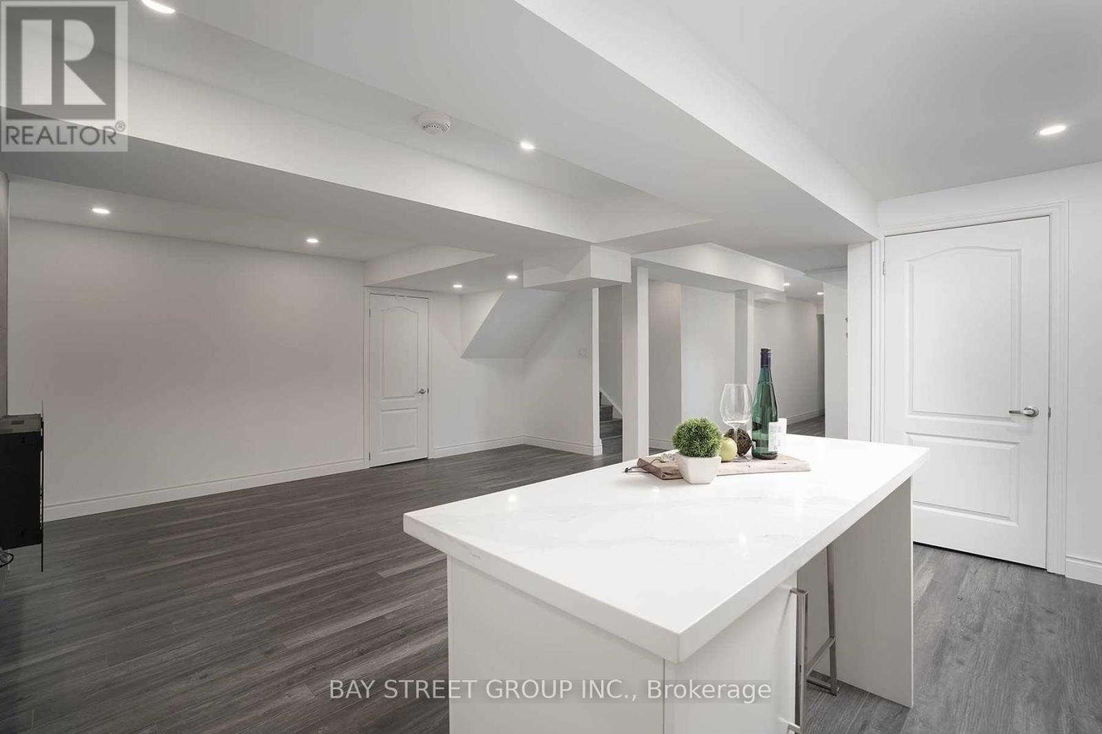 982 Bristol Road W, Mississauga, Ontario  L5V 0C5 - Photo 45 - W12205215