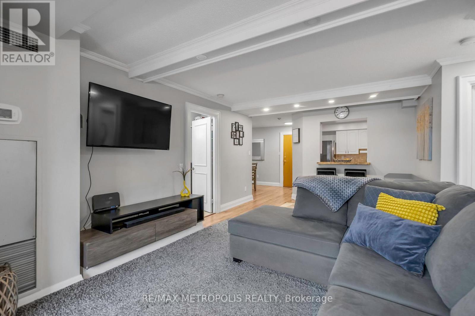 212 - 326 Major Mackenzie Drive E, Richmond Hill (Crosby), Ontario  L4C 8T4 - Photo 16 - N12205366