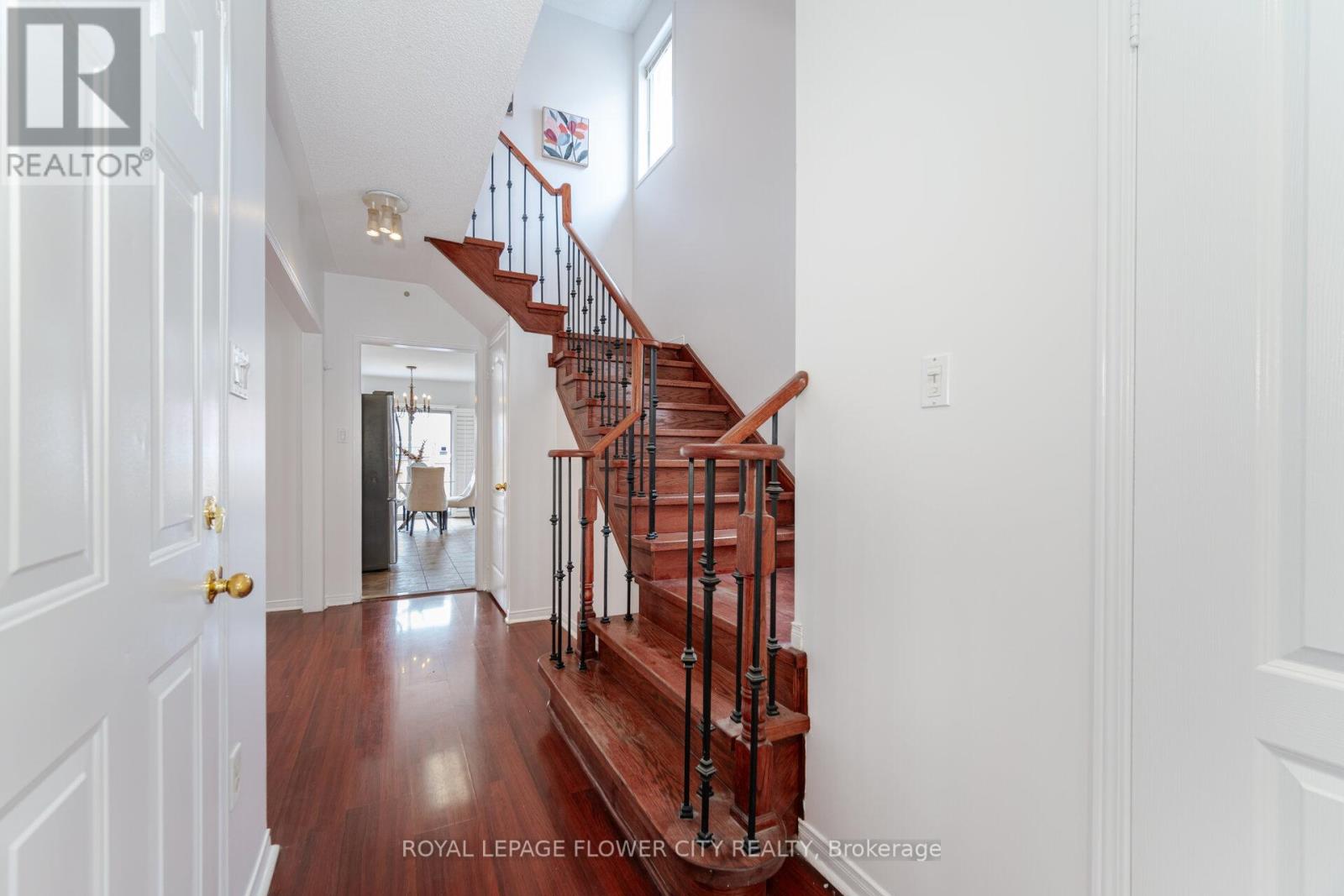 39 Culture Crescent, Brampton (Fletcher's Creek Village), Ontario  L6X 4X8 - Photo 19 - W12205369