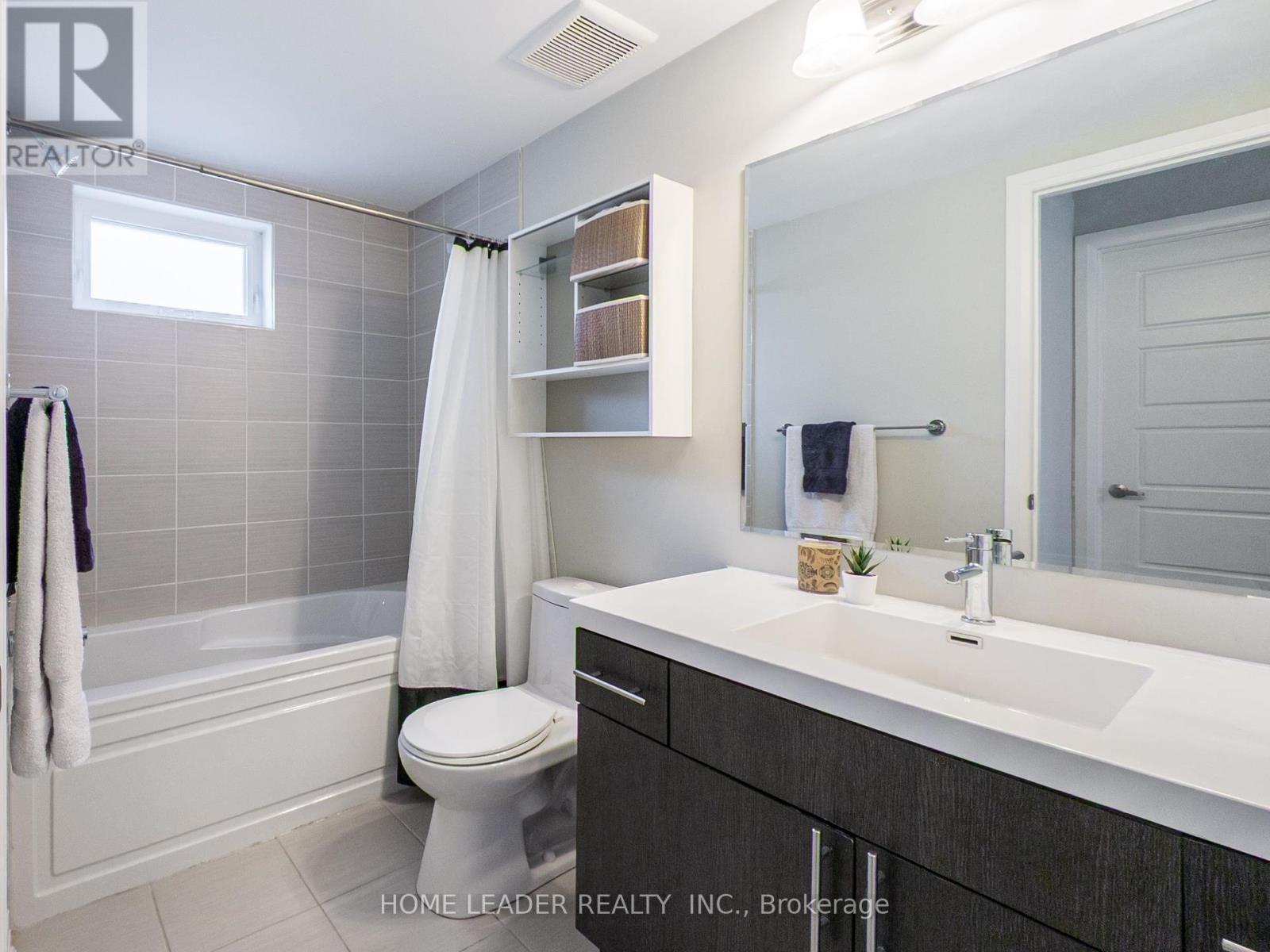 243 Downsview Park Boulevard, Toronto, Ontario  M3K 0A5 - Photo 18 - W12205394