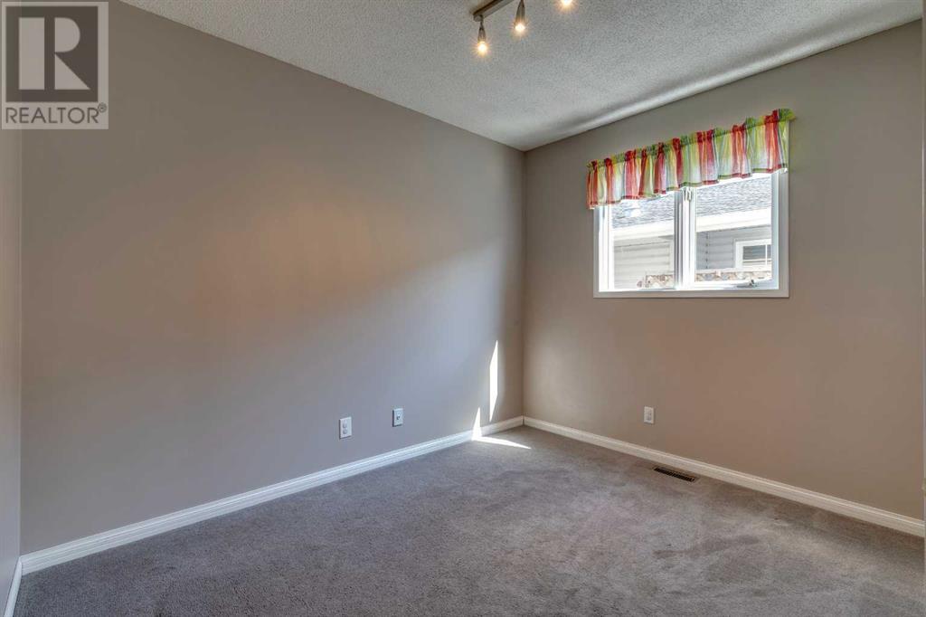 17 Sundown Way Se, Calgary, Alberta  T2X 3B8 - Photo 26 - A2227518