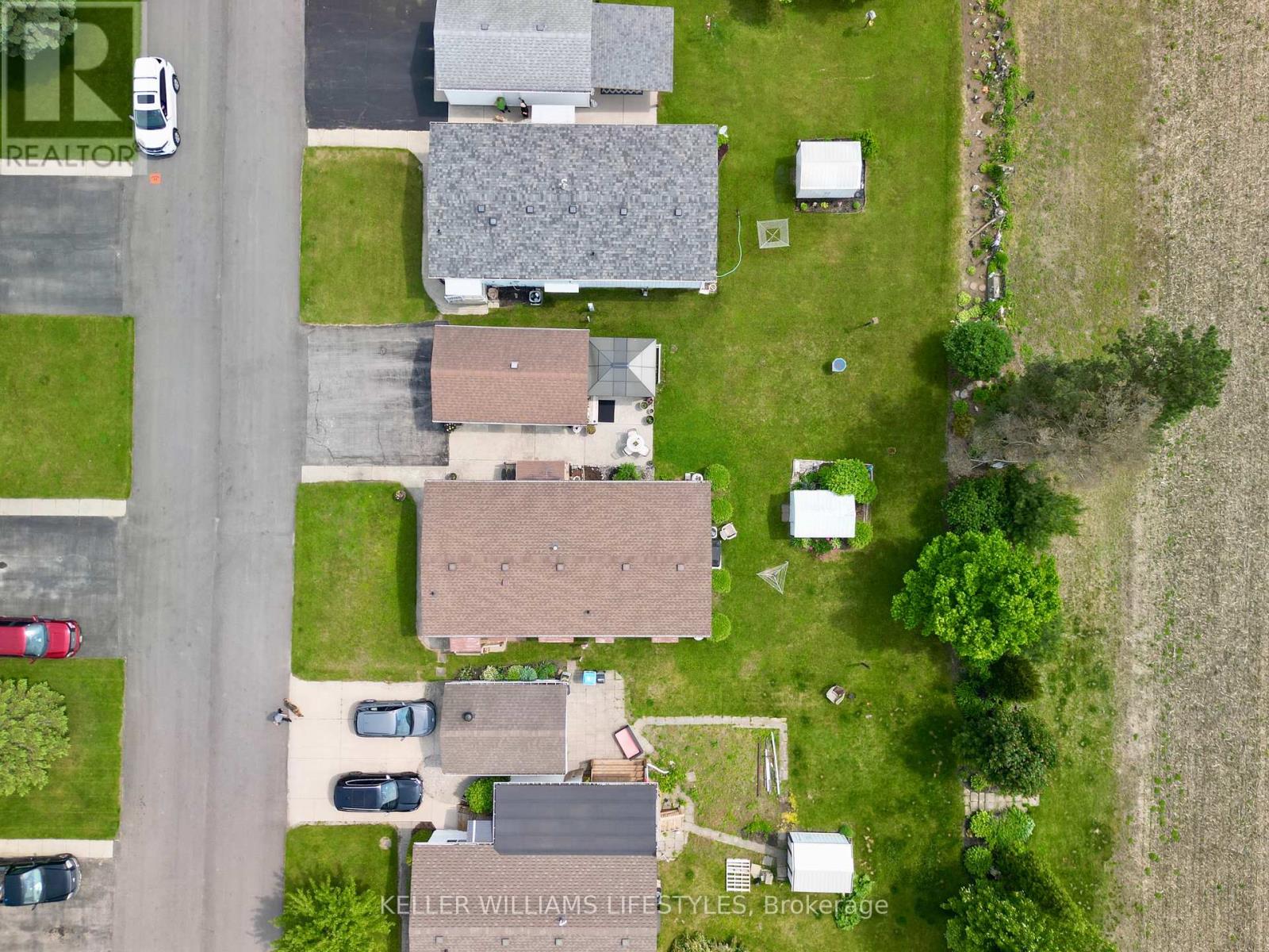 16 Velma Street, Strathroy-Caradoc, Ontario  N7G 3P4 - Photo 40 - X12200244