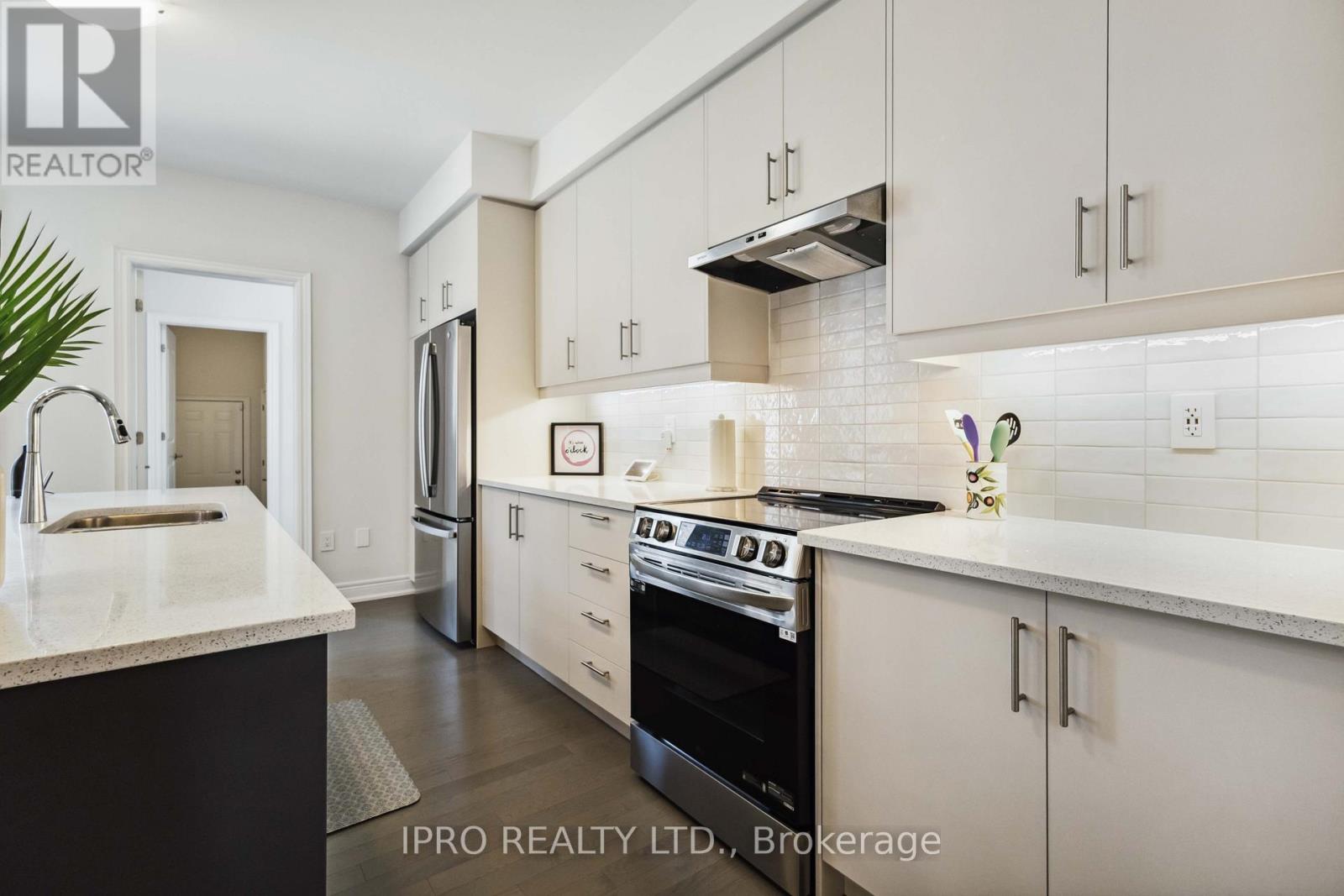 12 Fred Lablanc Drive, Markham (Cornell), Ontario  L6B 1R8 - Photo 10 - N12205405