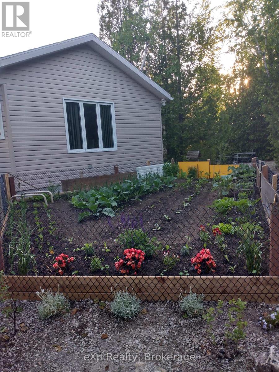 53 Little Pine Drive, Northern Bruce Peninsula, Ontario  N0H 1Z0 - Photo 45 - X12156439