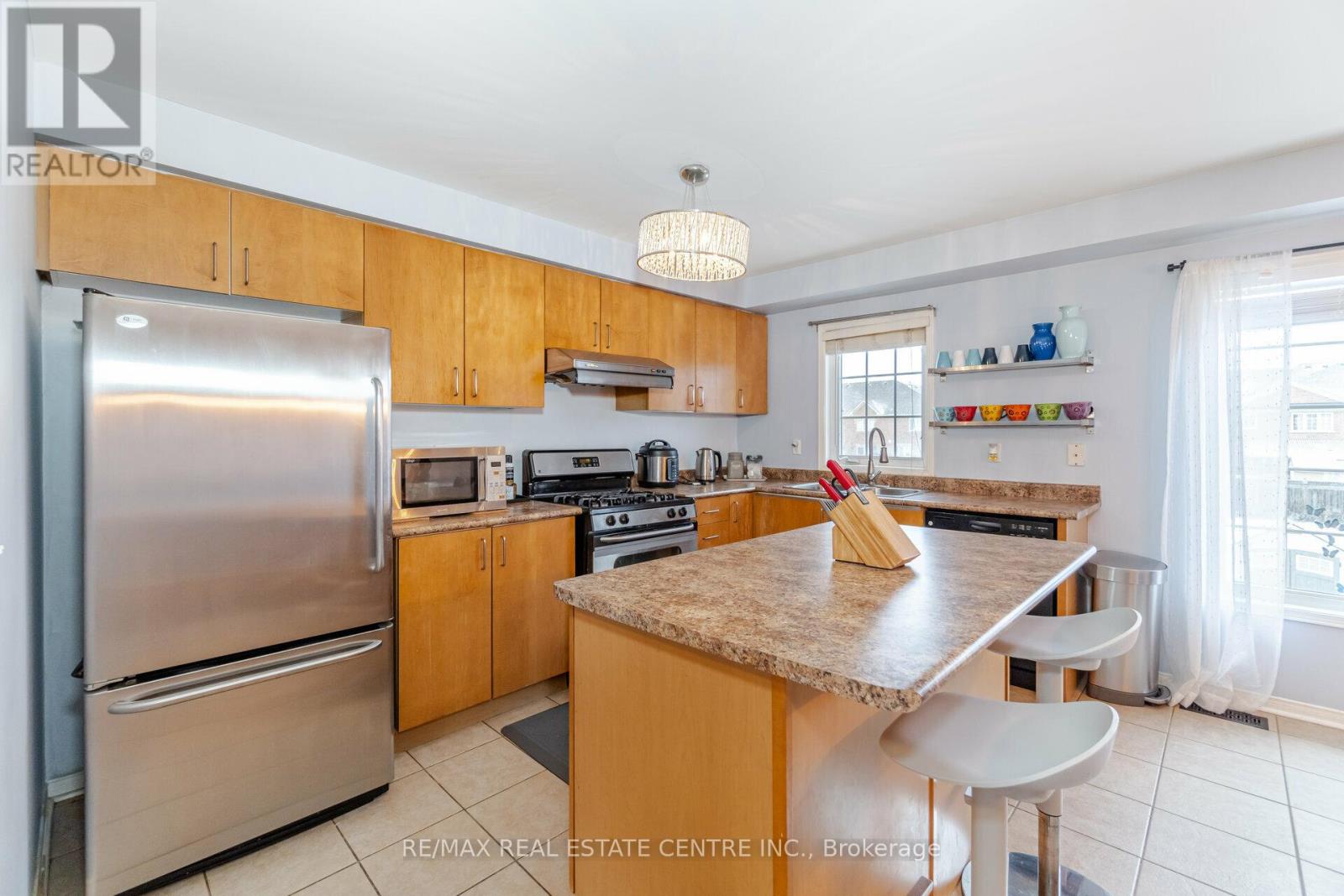 4989 Long Acre Drive, Mississauga, Ontario  L5M 7K9 - Photo 8 - W12205401