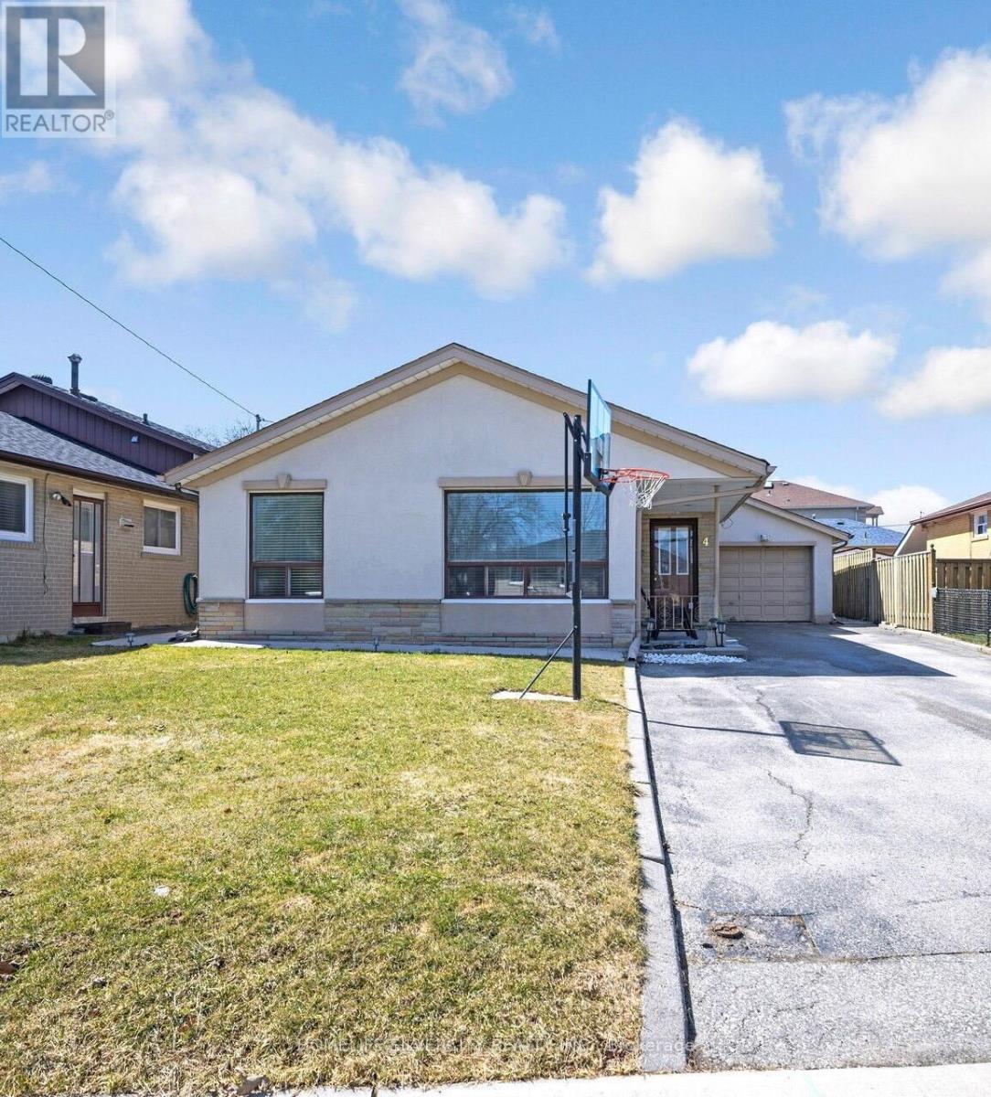 4 Benstrow Avenue, Toronto, Ontario  M9V 2Z6 - Photo 3 - W12205406