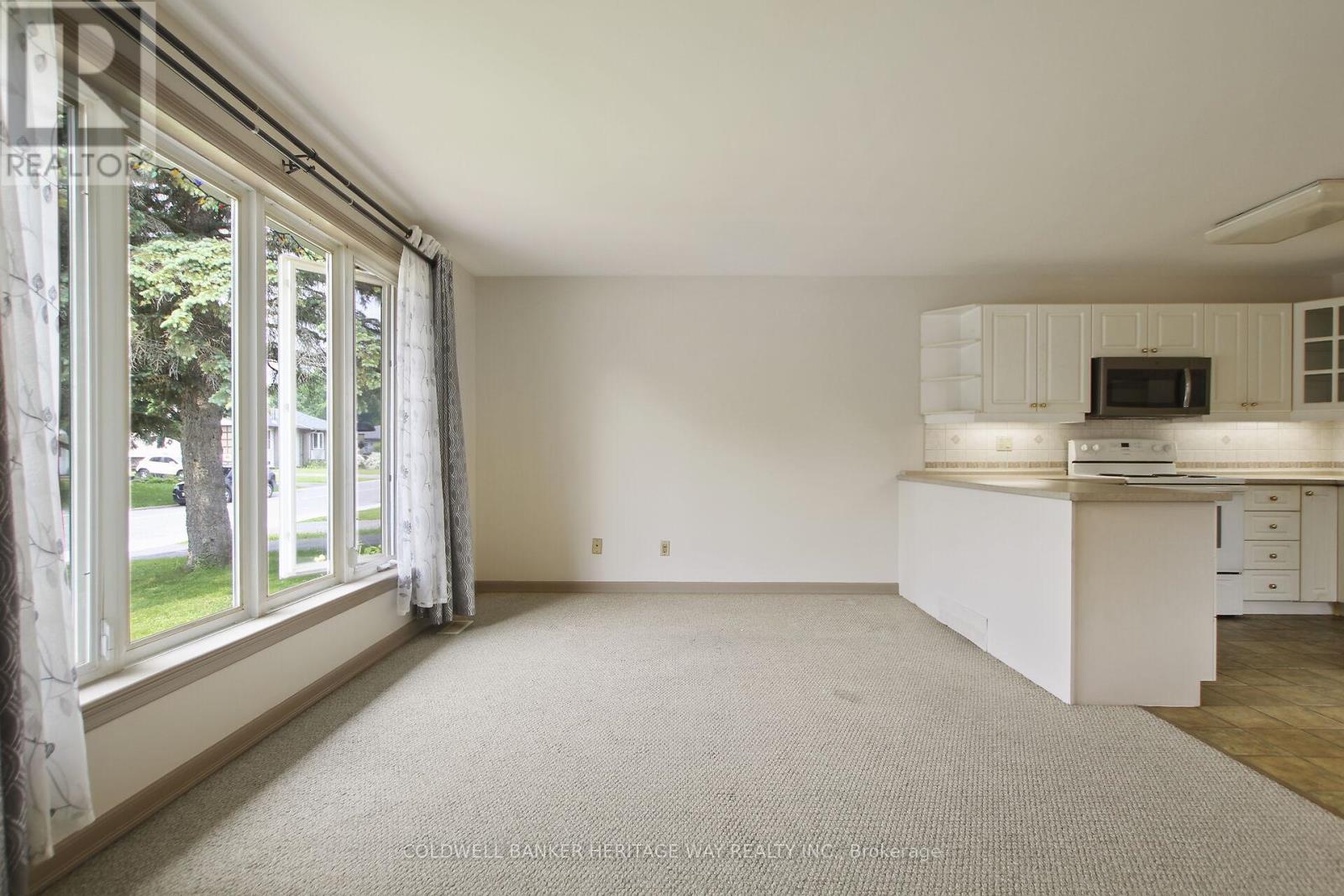 469 Joseph Street, Carleton Place, Ontario  K7C 3T8 - Photo 6 - X12205425