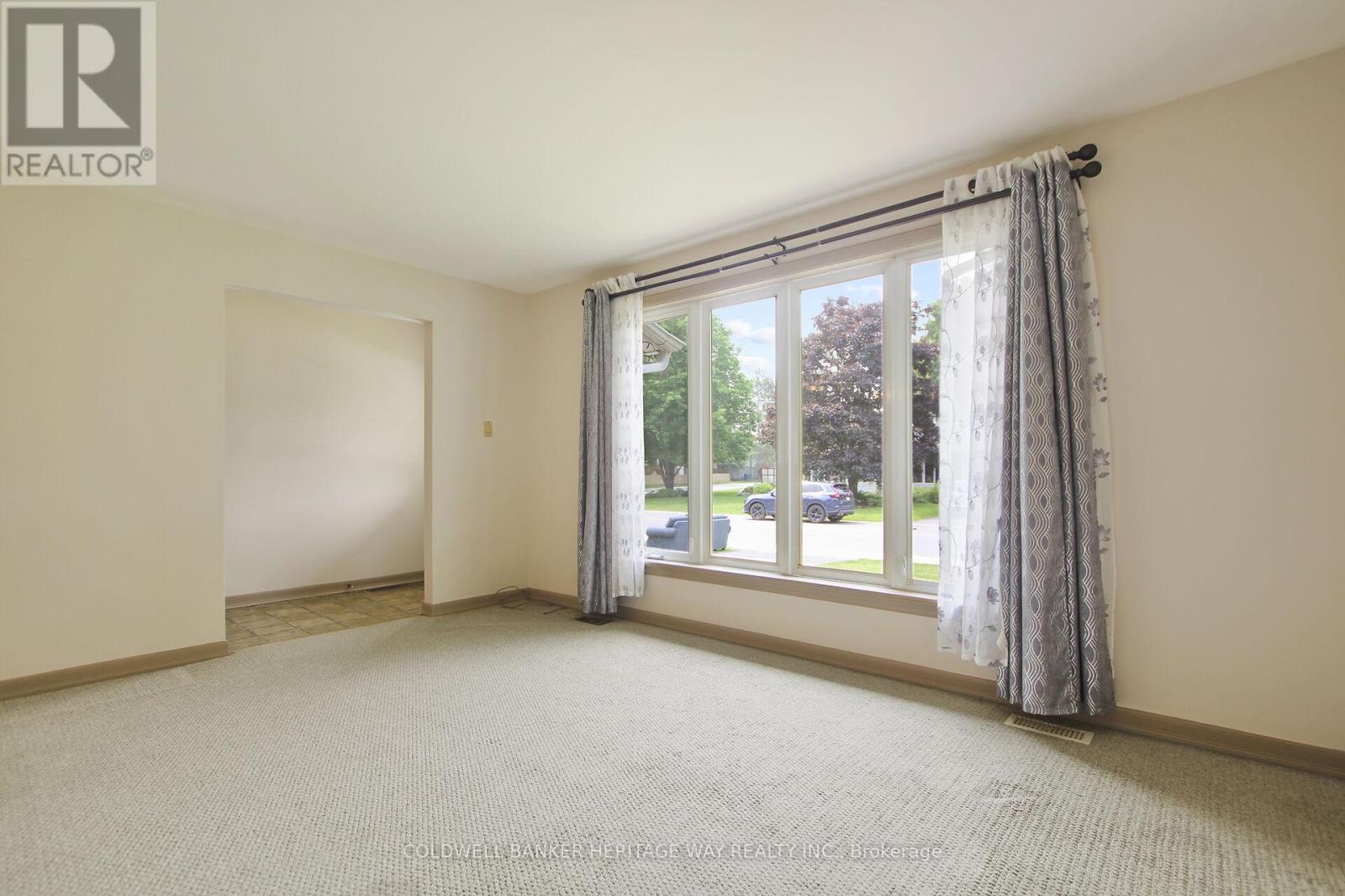 469 Joseph Street, Carleton Place, Ontario  K7C 3T8 - Photo 9 - X12205425