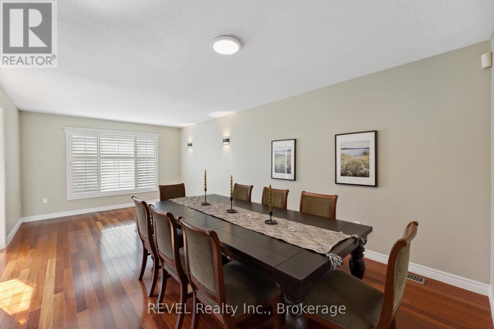 7930 Paddock Trail Drive, Niagara Falls, Ontario  L2H 1X2 - Photo 11 - X12205424