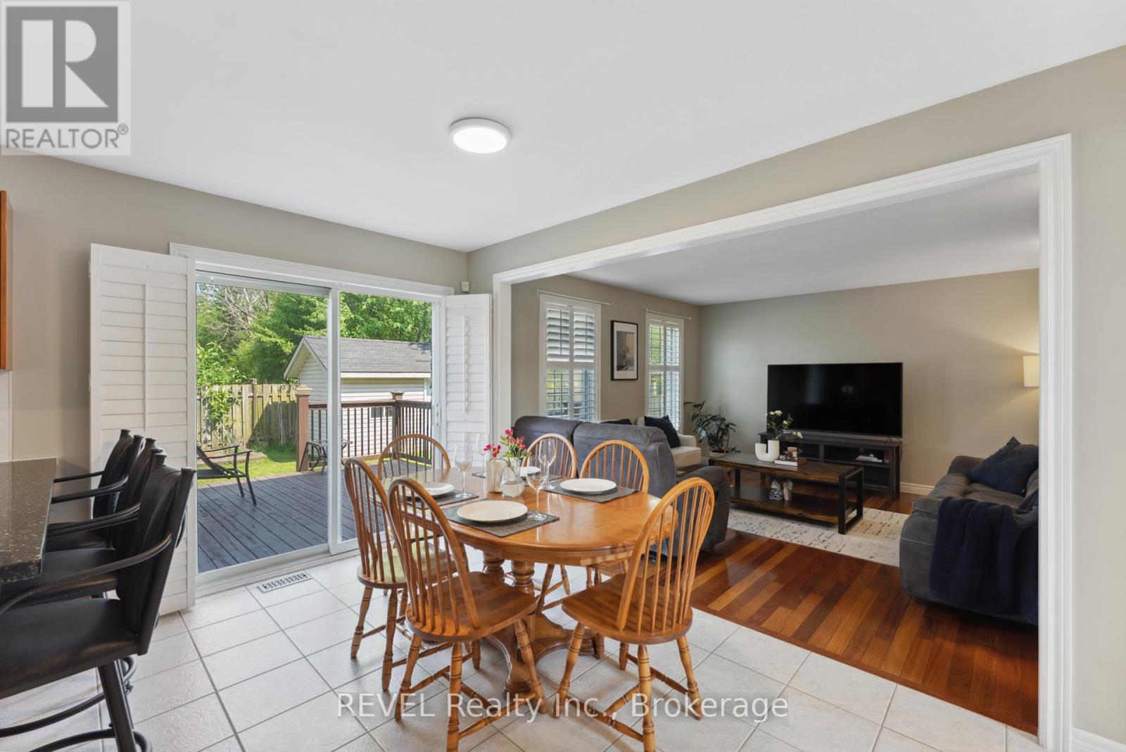 7930 Paddock Trail Drive, Niagara Falls, Ontario  L2H 1X2 - Photo 14 - X12205424