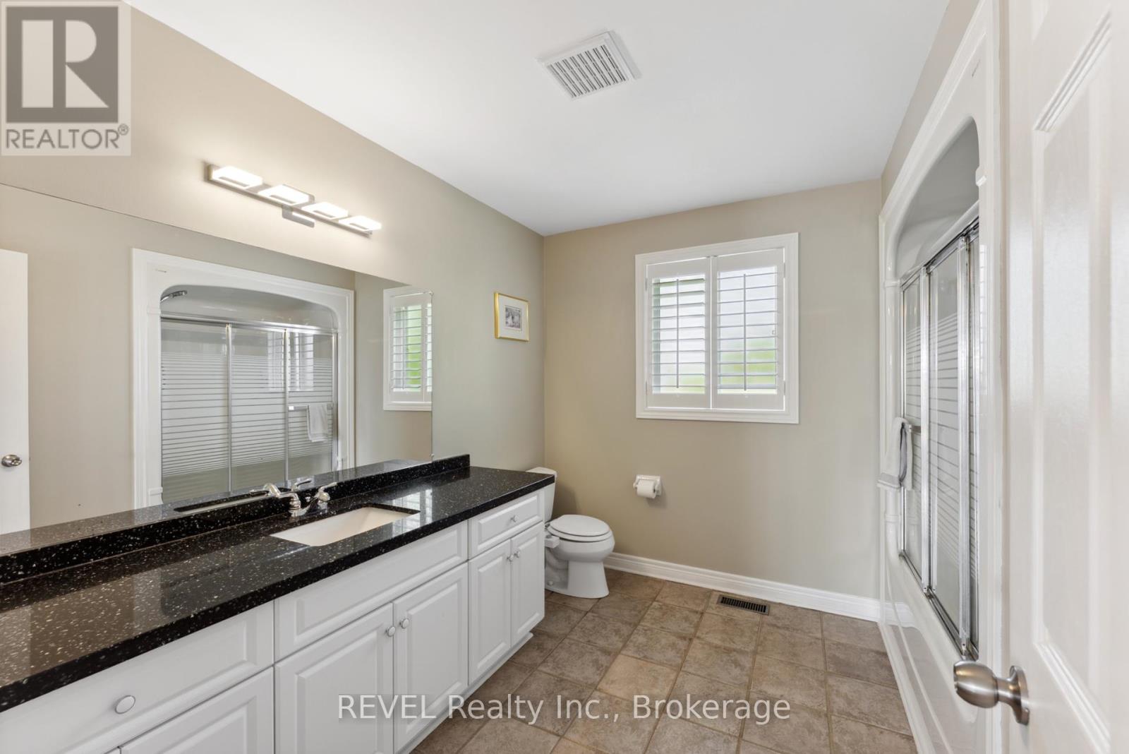 7930 Paddock Trail Drive, Niagara Falls, Ontario  L2H 1X2 - Photo 27 - X12205424