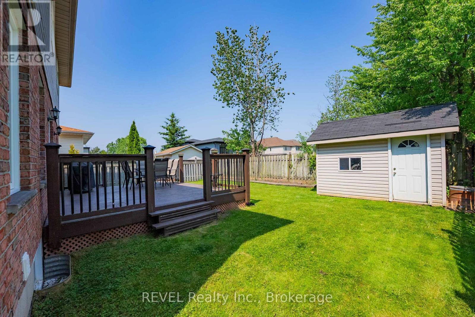 7930 Paddock Trail Drive, Niagara Falls, Ontario  L2H 1X2 - Photo 38 - X12205424