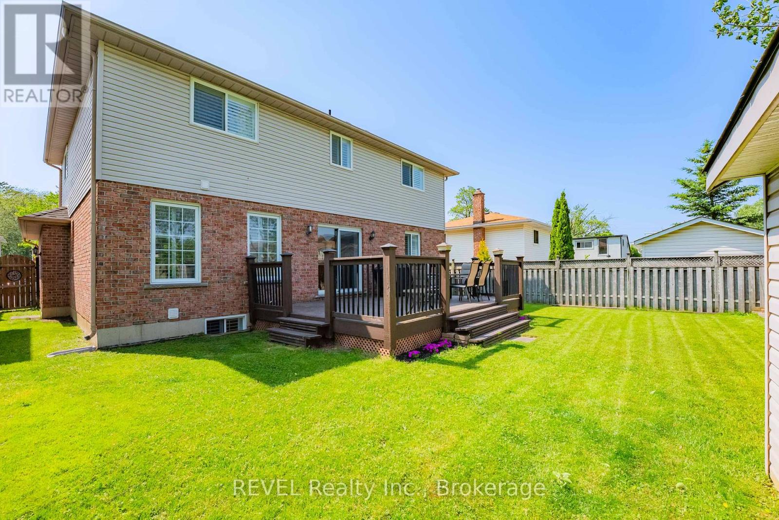 7930 Paddock Trail Drive, Niagara Falls, Ontario  L2H 1X2 - Photo 41 - X12205424