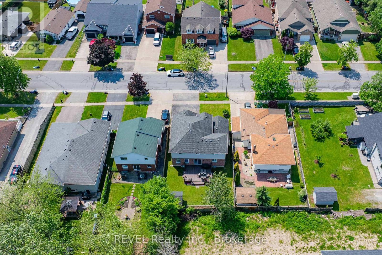 7930 Paddock Trail Drive, Niagara Falls, Ontario  L2H 1X2 - Photo 43 - X12205424