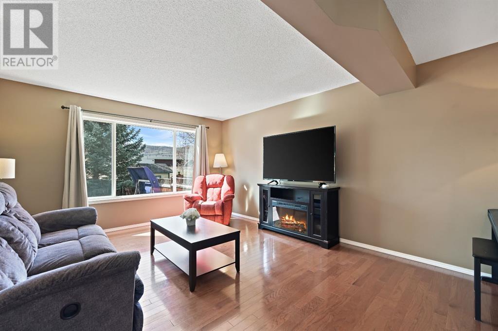 203 Valley Brook Circle Nw, Calgary, Alberta  T3B 5S1 - Photo 13 - A2213936