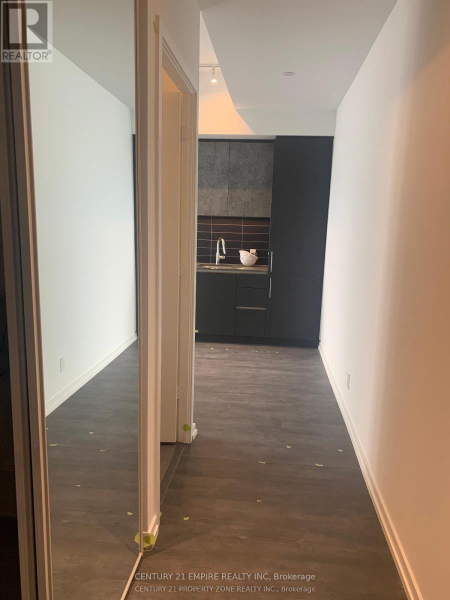4515 - 1000 Portage Parkway, Vaughan, Ontario  L4K 0L1 - Photo 4 - N12204141
