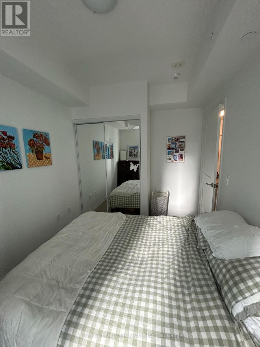 1907 - 8 Widmer Street, Toronto, Ontario  M5V 0W6 - Photo 8 - C12205422