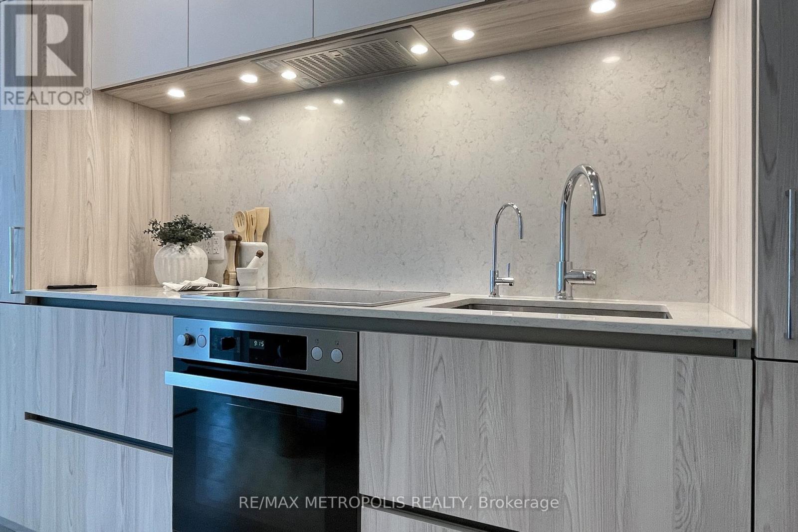 1803 - 15 Mercer Street, Toronto, Ontario  M5V 1H2 - Photo 14 - C12205433