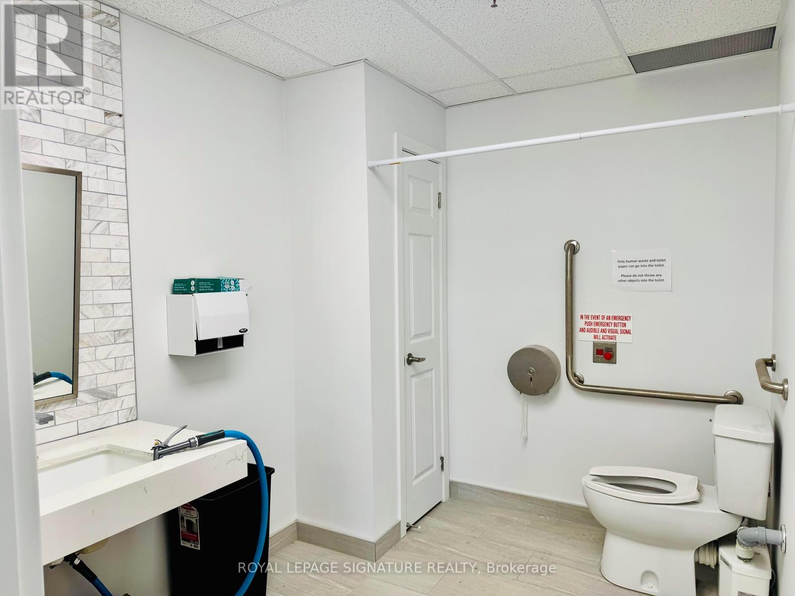 109 - 3330 Bur Oak Avenue N, Markham, Ontario  L6B 1P4 - Photo 9 - N12163785