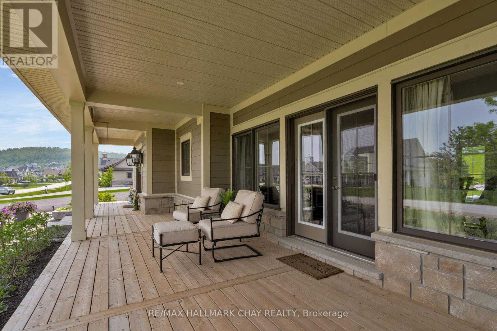 12 Thoroughbred Drive, Oro-Medonte, Ontario  L0K 1E0 - Photo 8 - S12002507