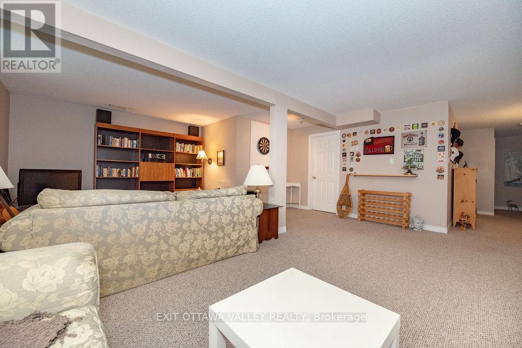 37 Lachance Trail, Whitewater Region, Ontario  K0J 1C0 - Photo 24 - X12022649