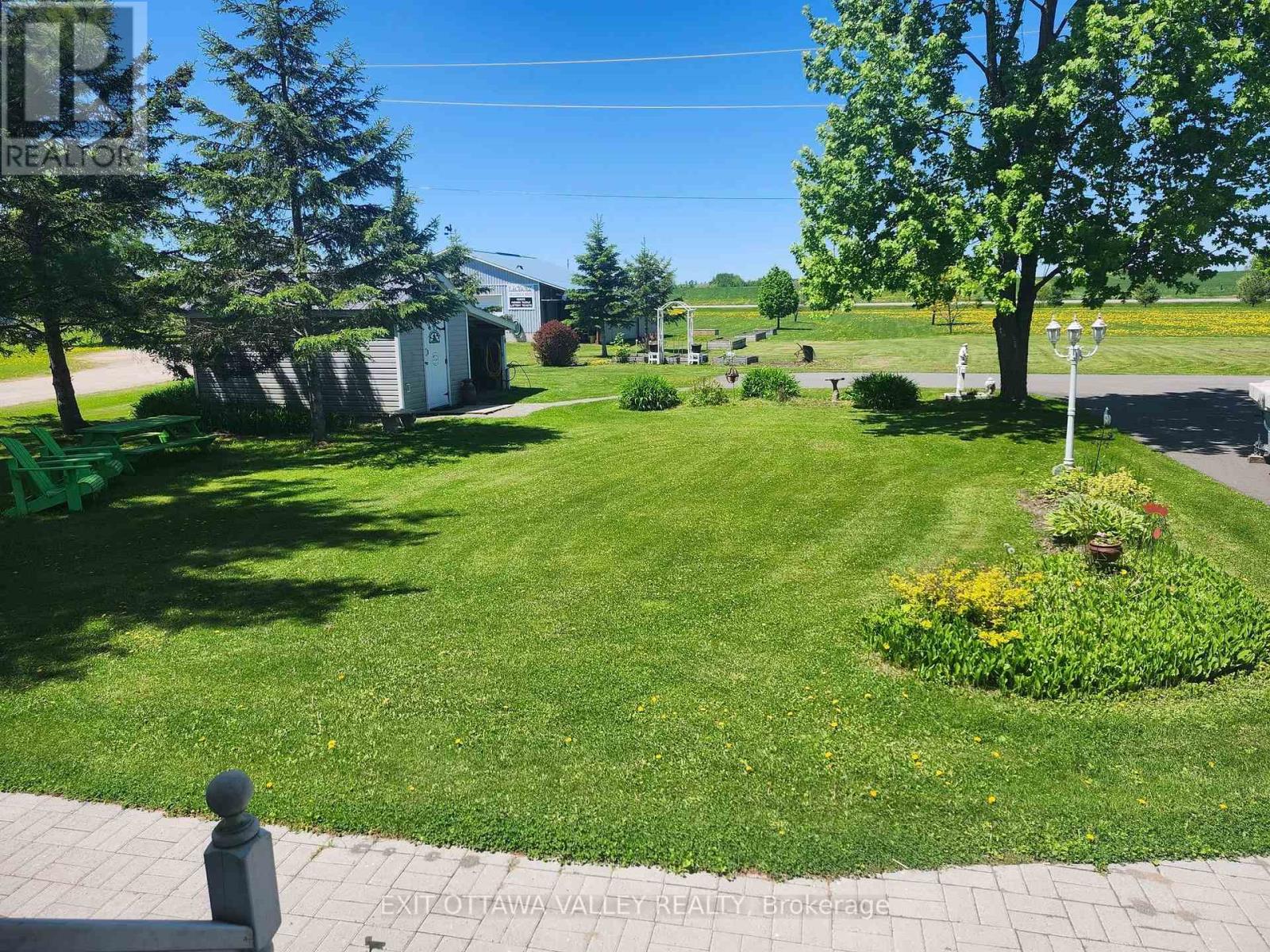 37 Lachance Trail, Whitewater Region, Ontario  K0J 1C0 - Photo 4 - X12022649
