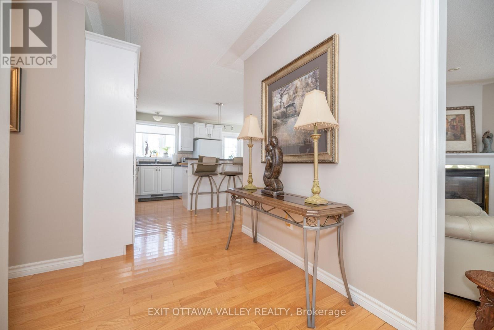37 Lachance Trail, Whitewater Region, Ontario  K0J 1C0 - Photo 6 - X12022649