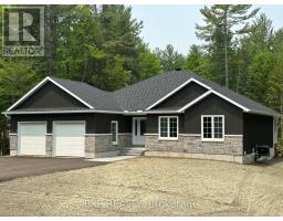 912 BURNSTOWN ROAD, McNab/Braeside, Ontario