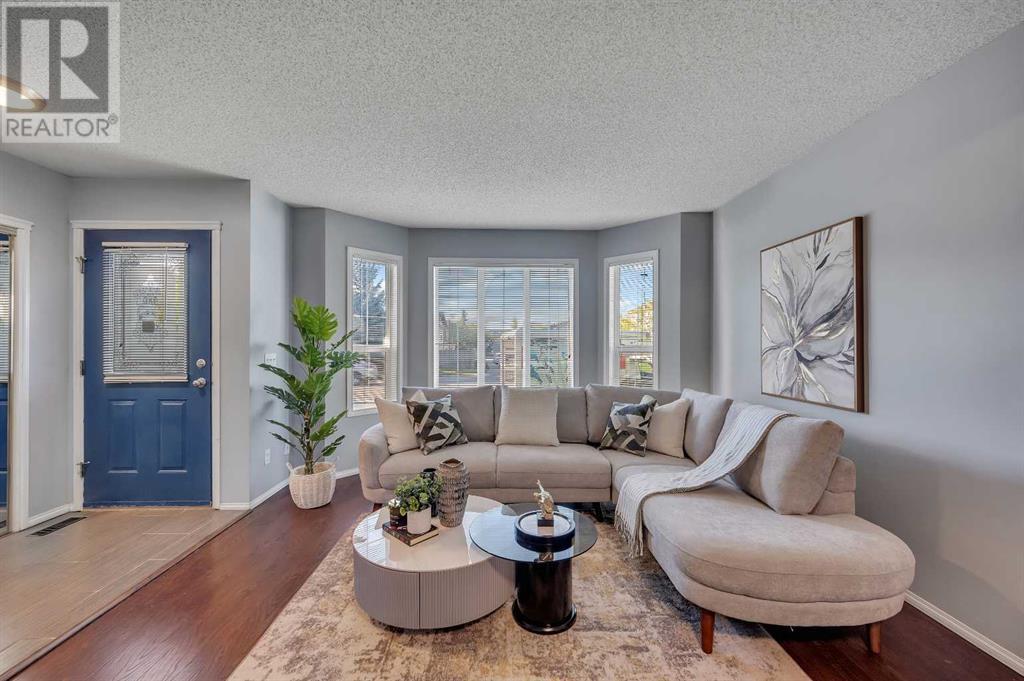 421 Taradale Drive Ne, Calgary, Alberta  T3J 3X2 - Photo 6 - A2222087