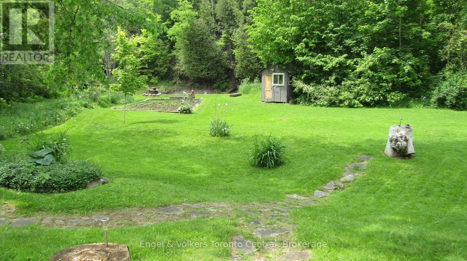 7237 Nottawasaga 6/7 Side Road, Clearview, Ontario  L0M 1G0 - Photo 32 - S12084735