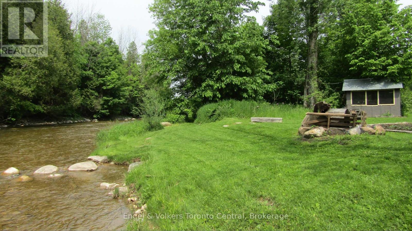 7237 Nottawasaga 6/7 Side Road, Clearview, Ontario  L0M 1G0 - Photo 35 - S12084735