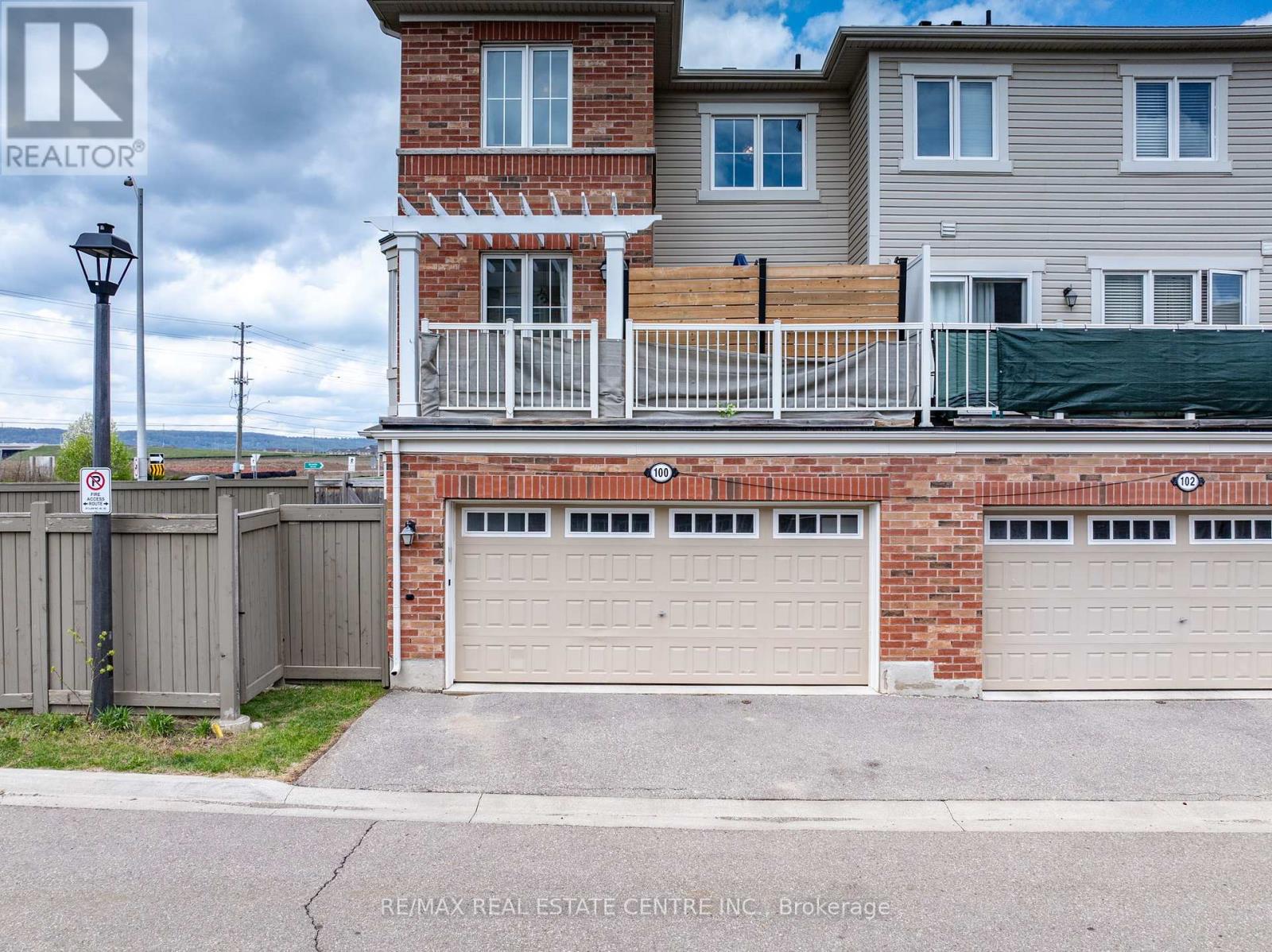 100 Whitlock Avenue, Milton, Ontario  L9T 7K6 - Photo 4 - W12205420