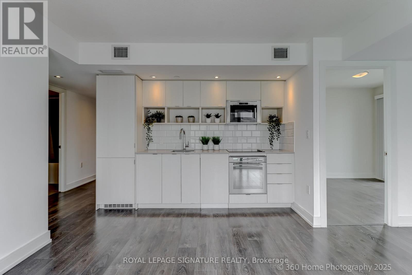 1411 - 89 Mcgill Street, Toronto, Ontario  M5B 1H5 - Photo 13 - C12205386