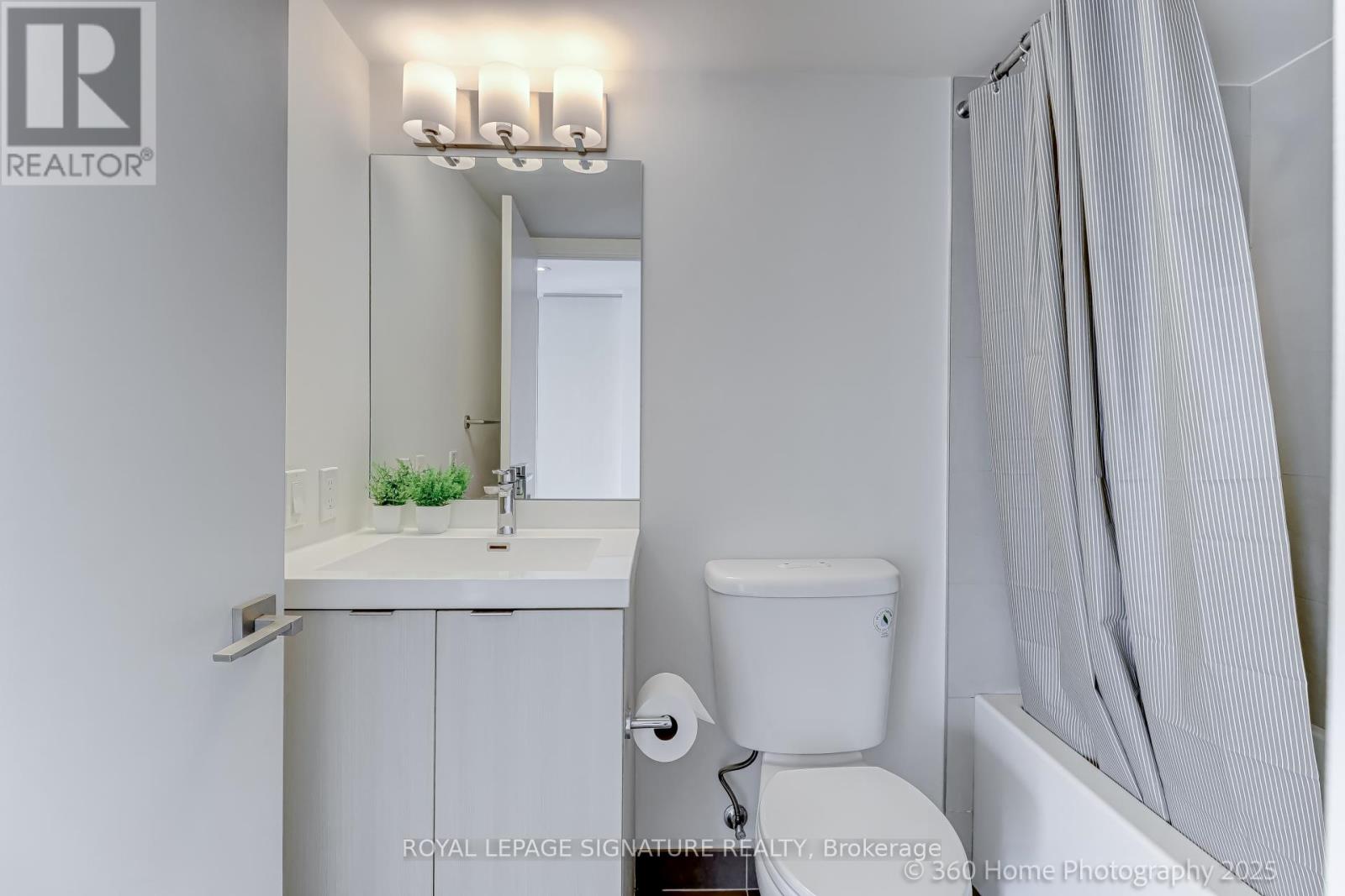 1411 - 89 Mcgill Street, Toronto, Ontario  M5B 1H5 - Photo 11 - C12205386