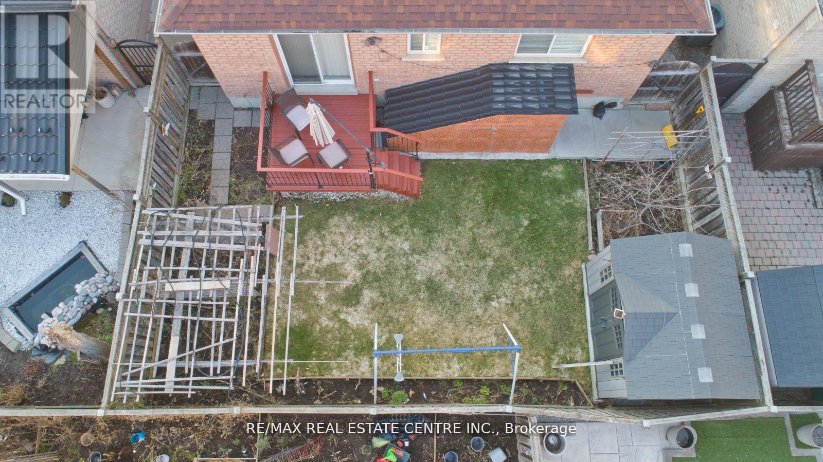 32 Pappain Crescent, Brampton, Ontario  L7A 3J8 - Photo 44 - W12205341