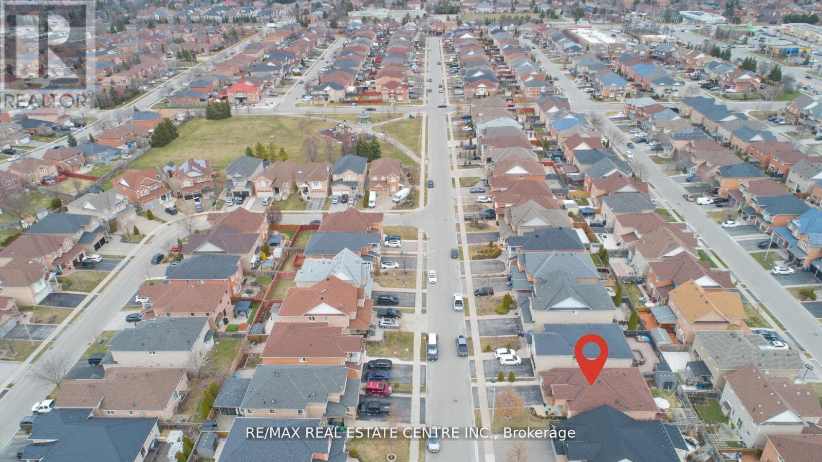 32 Pappain Crescent, Brampton, Ontario  L7A 3J8 - Photo 7 - W12205341