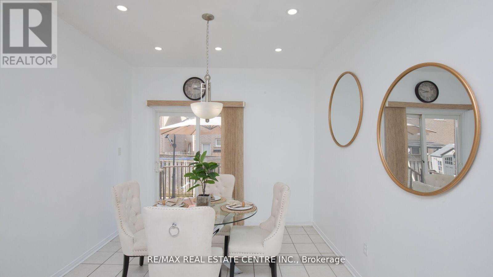 32 Pappain Crescent, Brampton (Snelgrove), Ontario  L7A 3J8 - Photo 20 - W12205341
