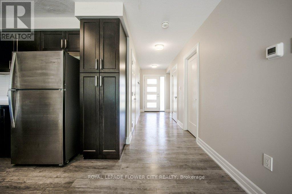 46 Nieson Street, Cambridge, Ontario  N1R 0B9 - Photo 9 - X12191614