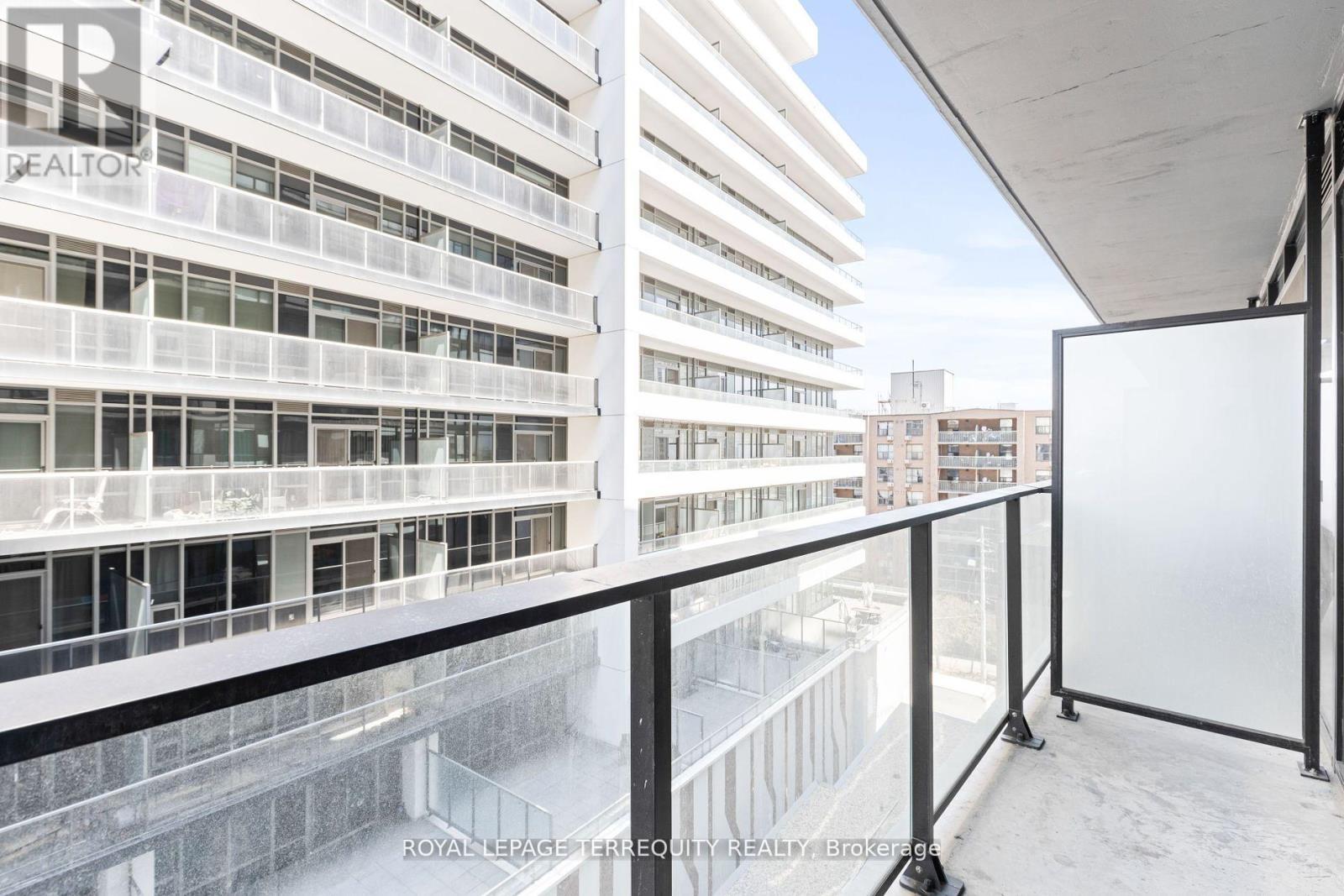 719 - 1 Jarvis Street, Hamilton, Ontario  L8R 0A8 - Photo 10 - X12205412