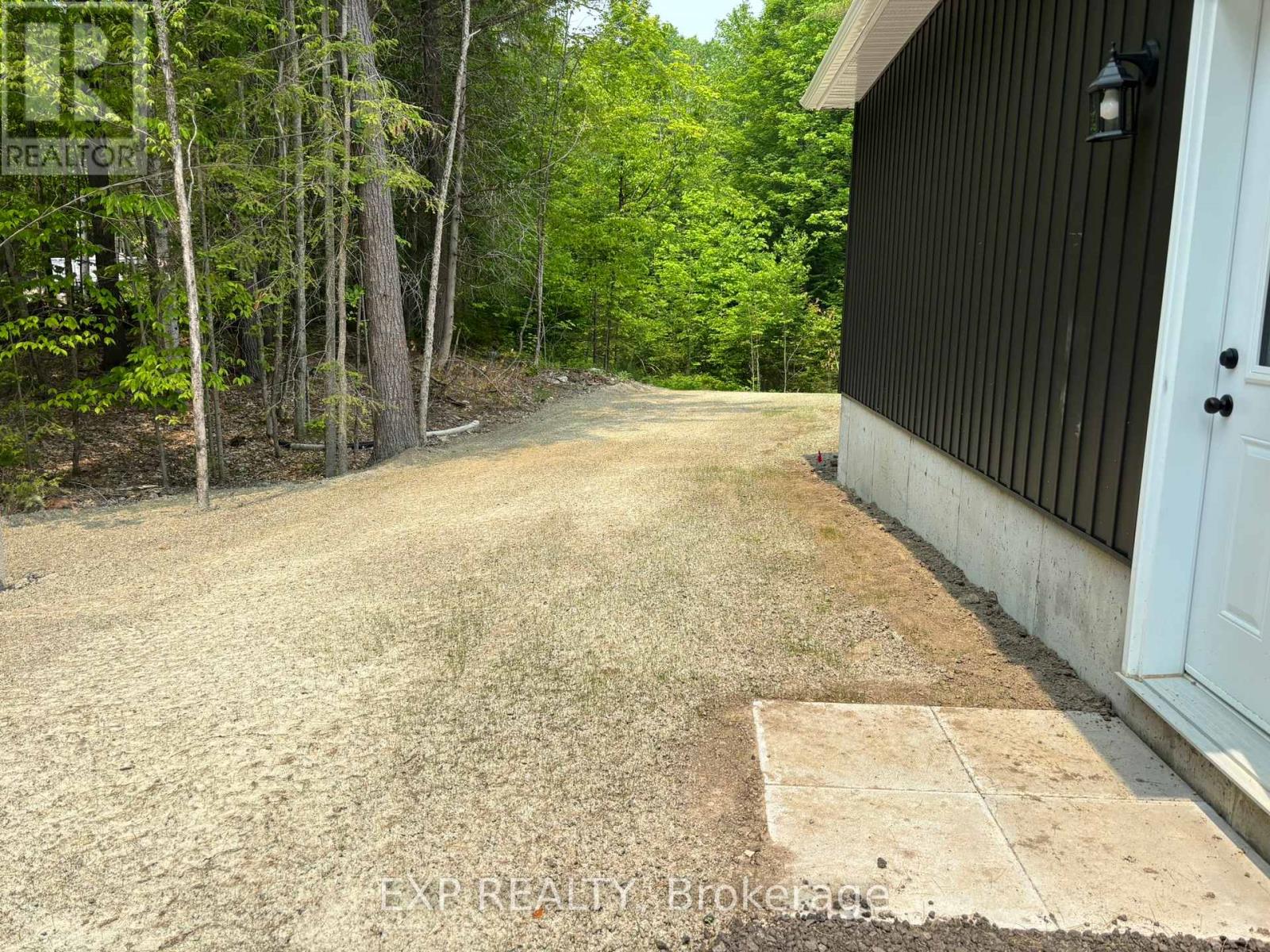 912 Burnstown Road, Mcnab/braeside, Ontario  K0J 1G0 - Photo 5 - X12030256